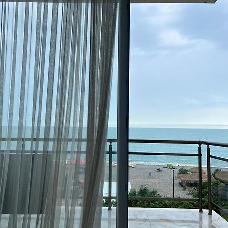Sunshine Hotel 크바리아티 외부 사진