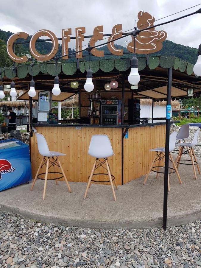 Sunshine Hotel 크바리아티 외부 사진