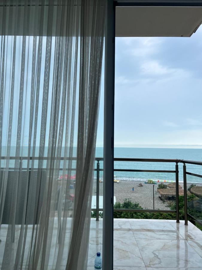 Sunshine Hotel 크바리아티 외부 사진